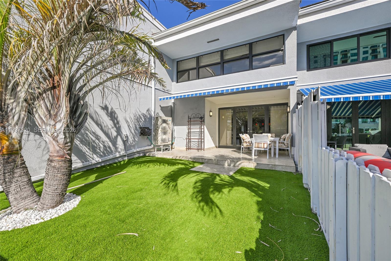 Photo of 310 Poinciana Dr (310), Sunny Isles Beach, Florida, 33160 - Community Entrance