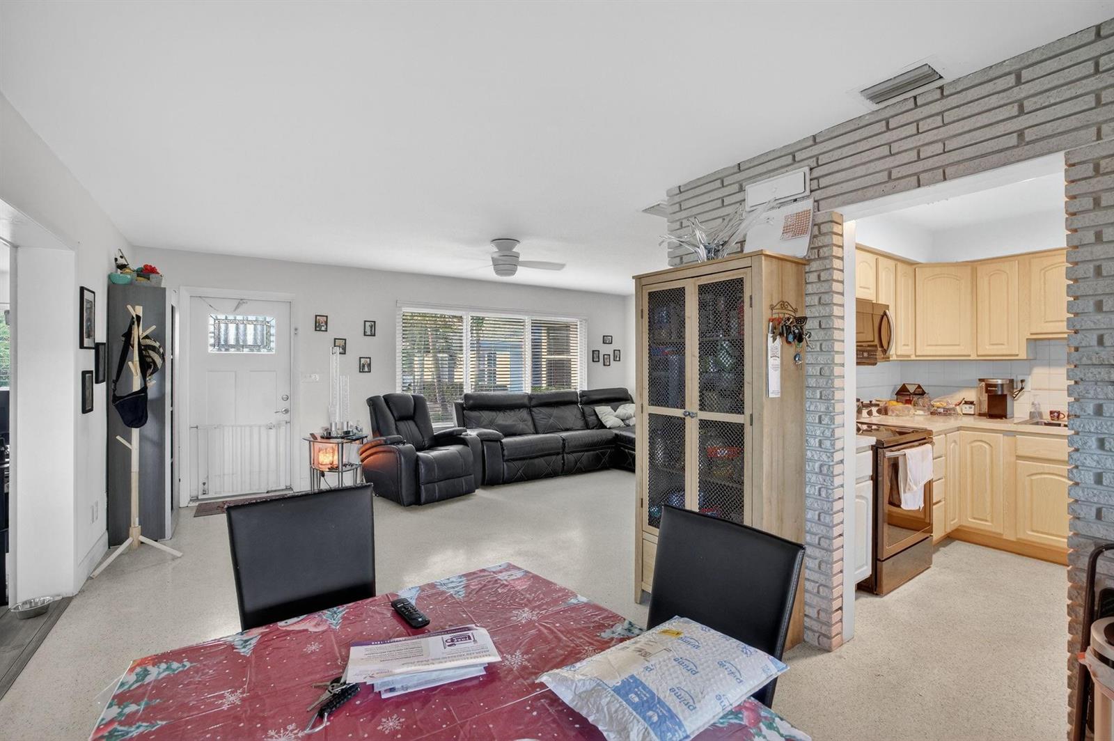 Ver detalles / 0 2090 sq. ft. $ 2026-02-02 0 foto