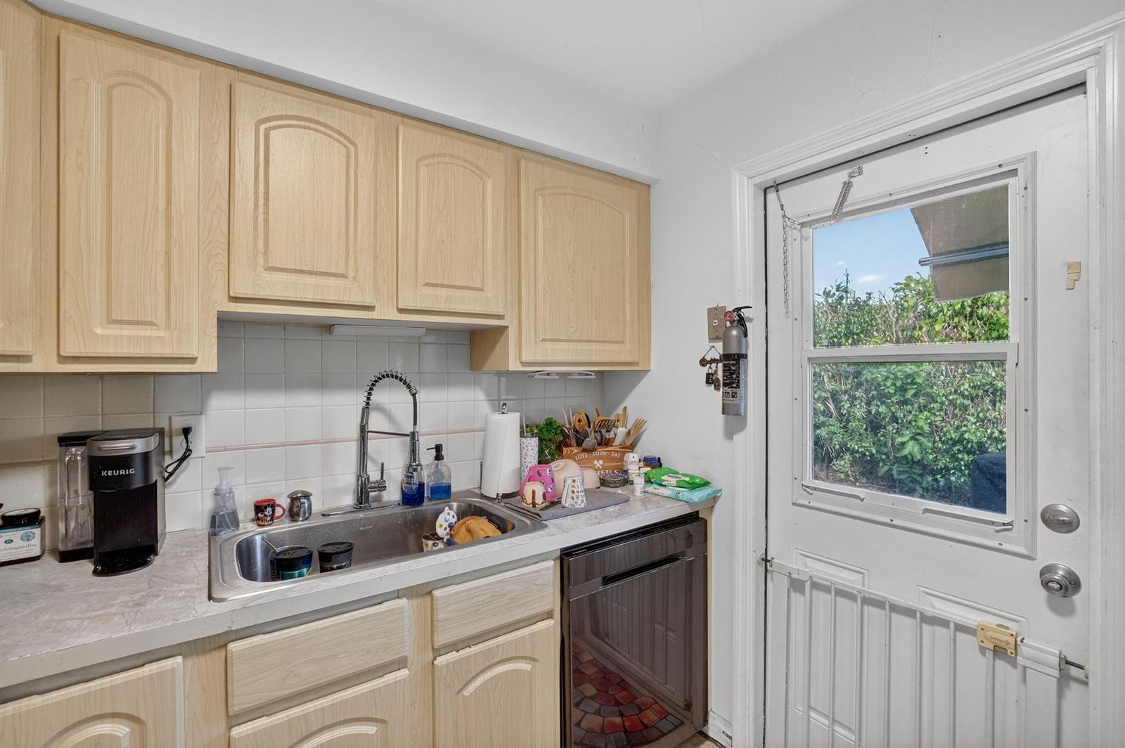 Ver detalles / 0 2090 sq. ft. $ 2026-02-02 0 foto