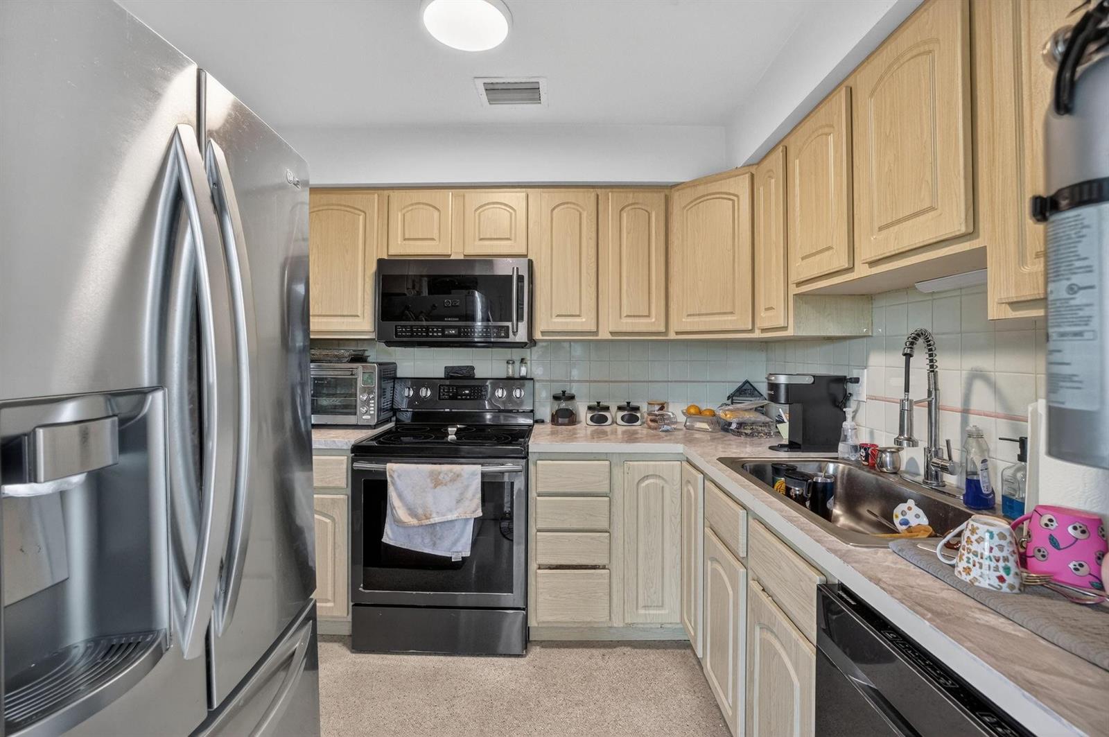 Ver detalles / 0 2090 sq. ft. $ 2026-02-02 0 foto