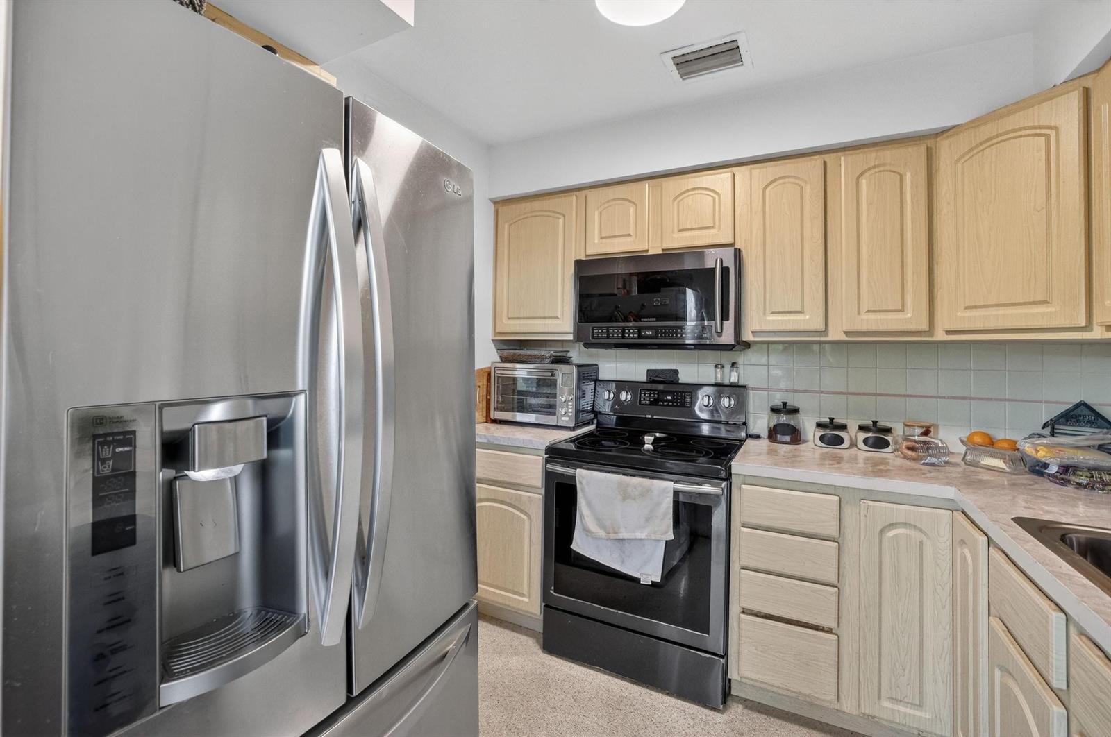 Ver detalles / 0 2090 sq. ft. $ 2026-02-02 0 foto