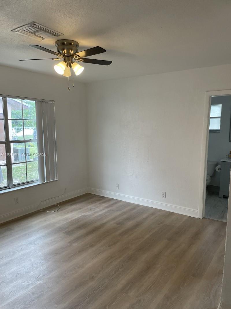   /  2997 кв.футов $ 2026-01-02 0 Фото