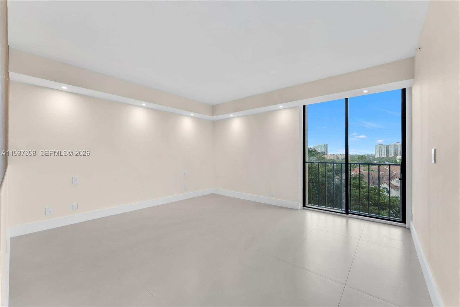 Photo of 19355 Turnberry Way #4K, Aventura, Florida, 33180 -