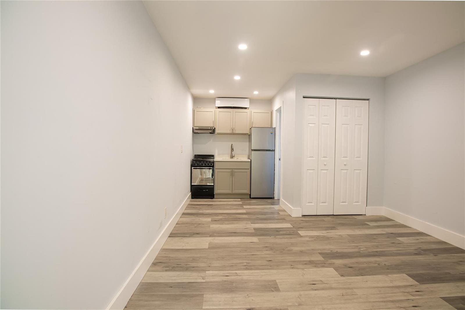   / 0 2016 sq. ft. $ 2026-06-21 0 foto