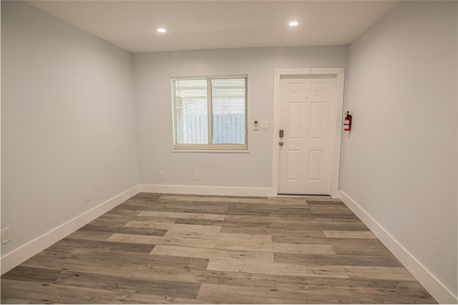   / 0 2016 sq. ft. $ 2026-06-21 0 foto
