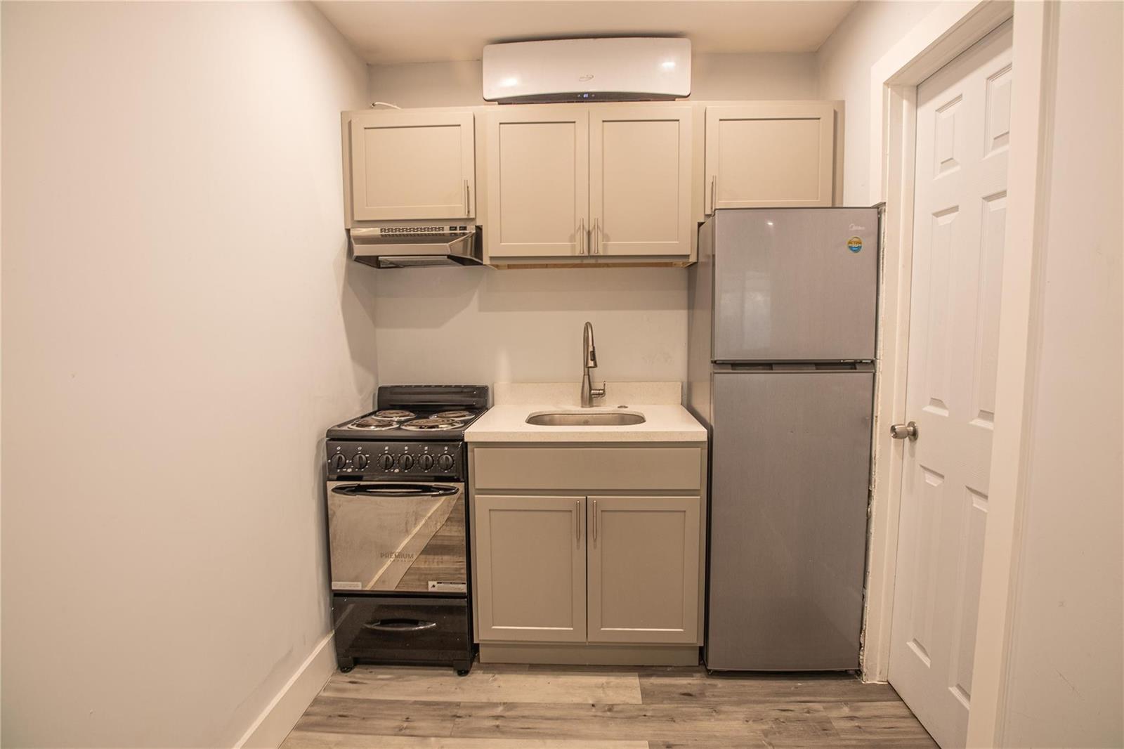   / 0 2016 sq. ft. $ 2026-06-21 0 foto