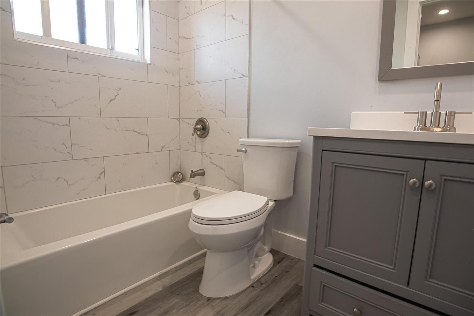   / 0 2016 sq. ft. $ 2026-06-21 0 foto