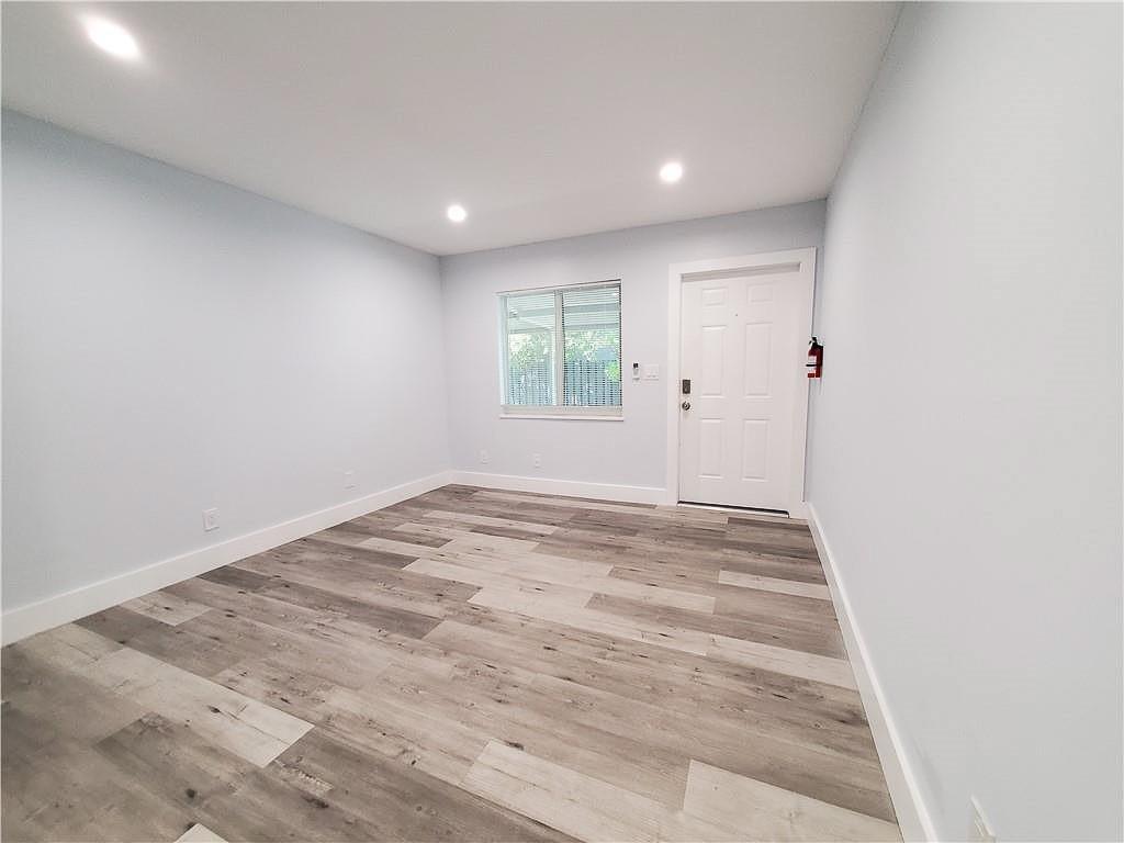   / 0 2016 sq. ft. $ 2026-06-21 0 foto
