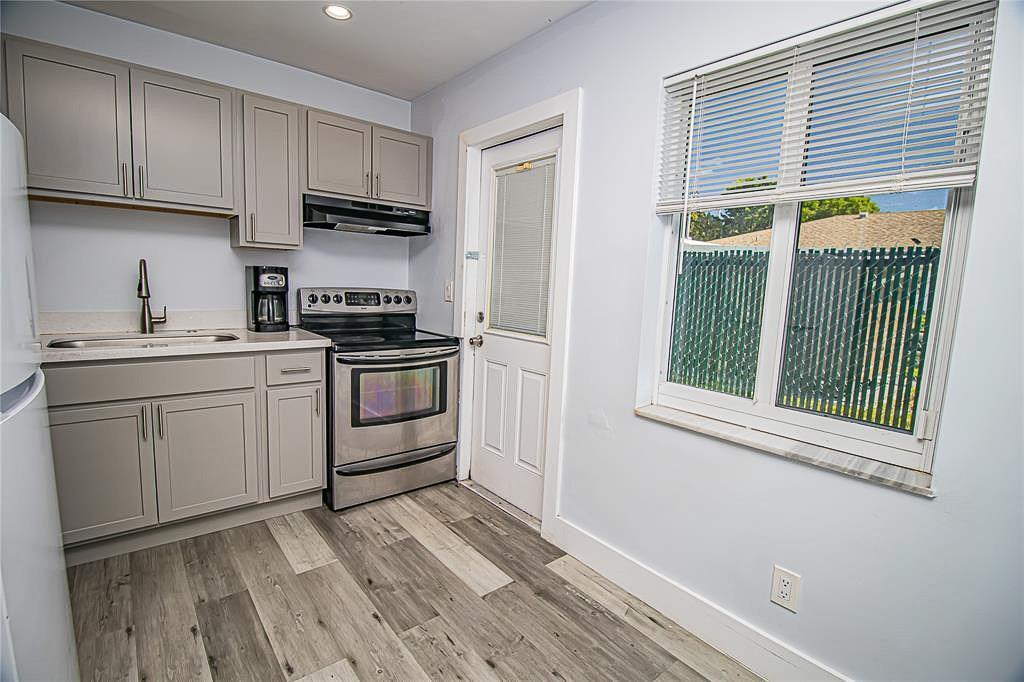   / 0 2016 sq. ft. $ 2026-06-21 0 foto
