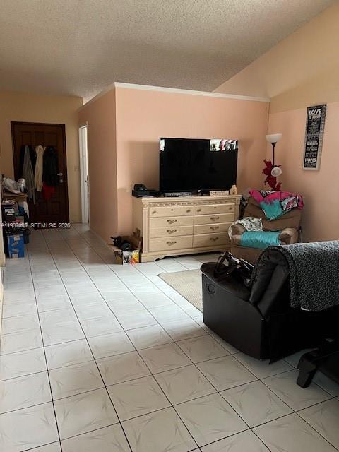 Ver detalles 2566 3 / 2 1506 sq. ft. $ 2026-01-02 0 foto