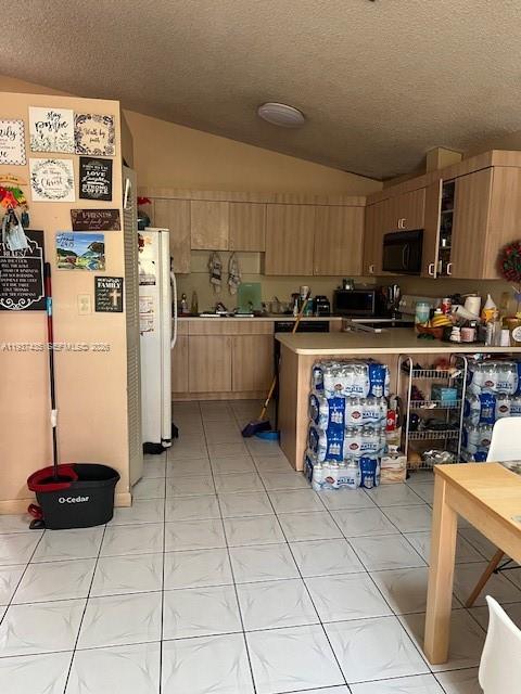 Ver detalles 2566 3 / 2 1506 sq. ft. $ 2026-01-02 0 foto