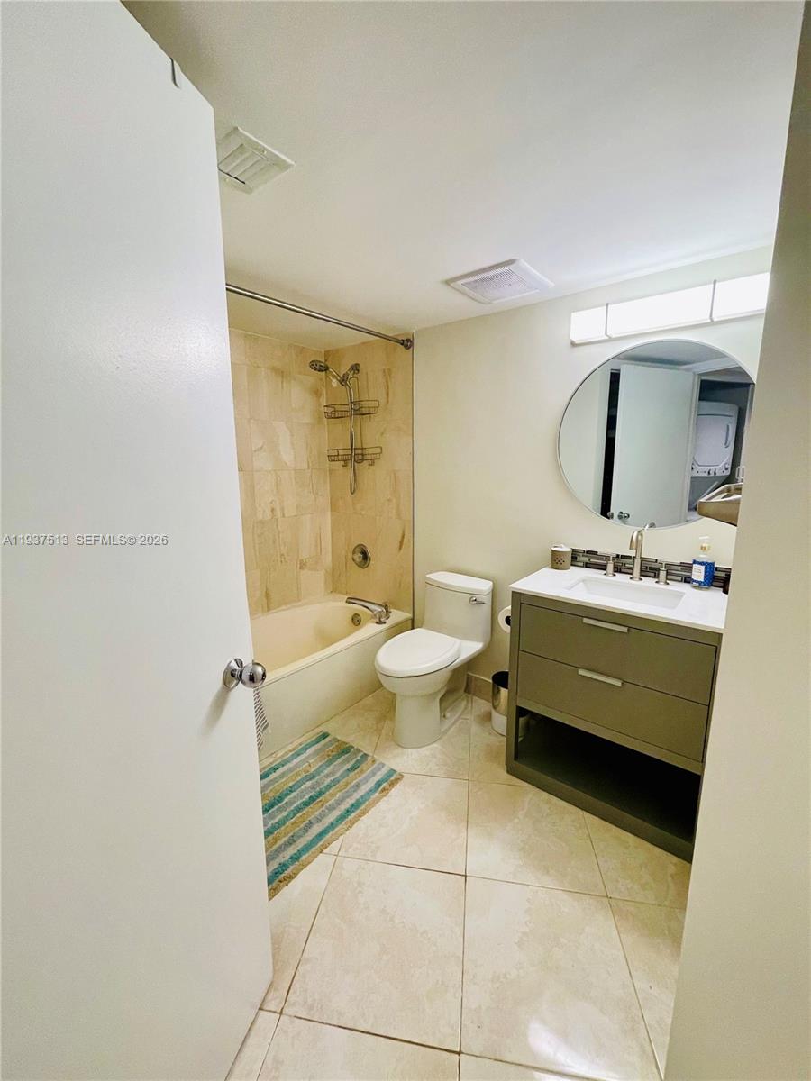 Photo of 3600 Mystic Pointe Dr  #1710, Aventura, Florida, 33180 - 