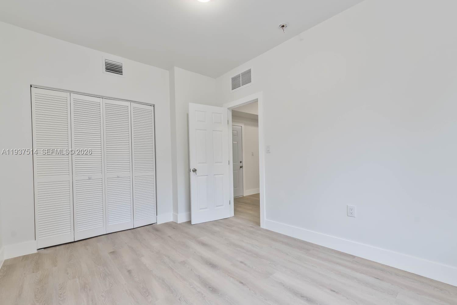 Ver detalles / sq. ft. $ 2026-01-02 0 foto