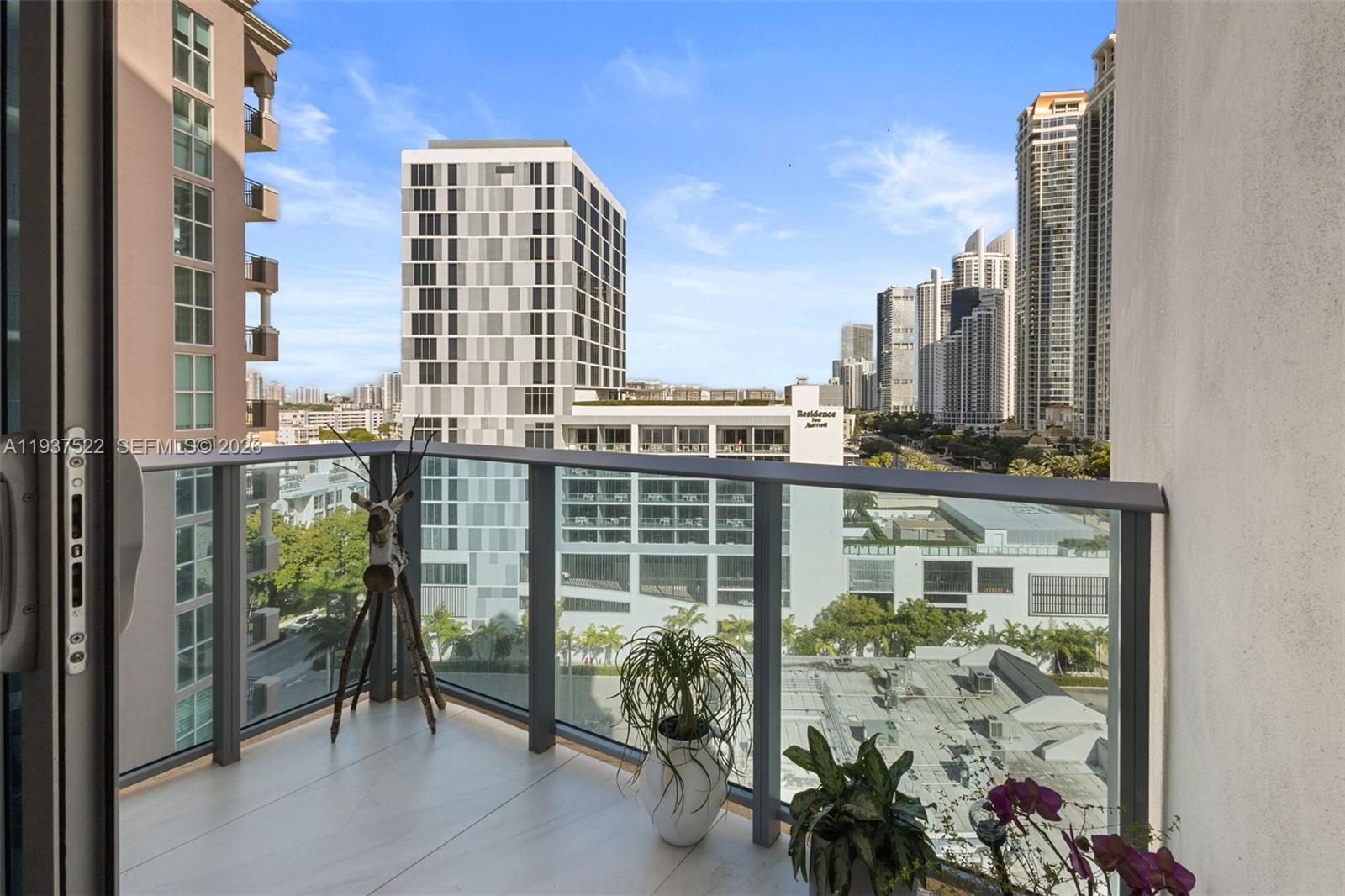 905 2 / 3 1675 sq. ft. $ 2026-01-02 0 Photo