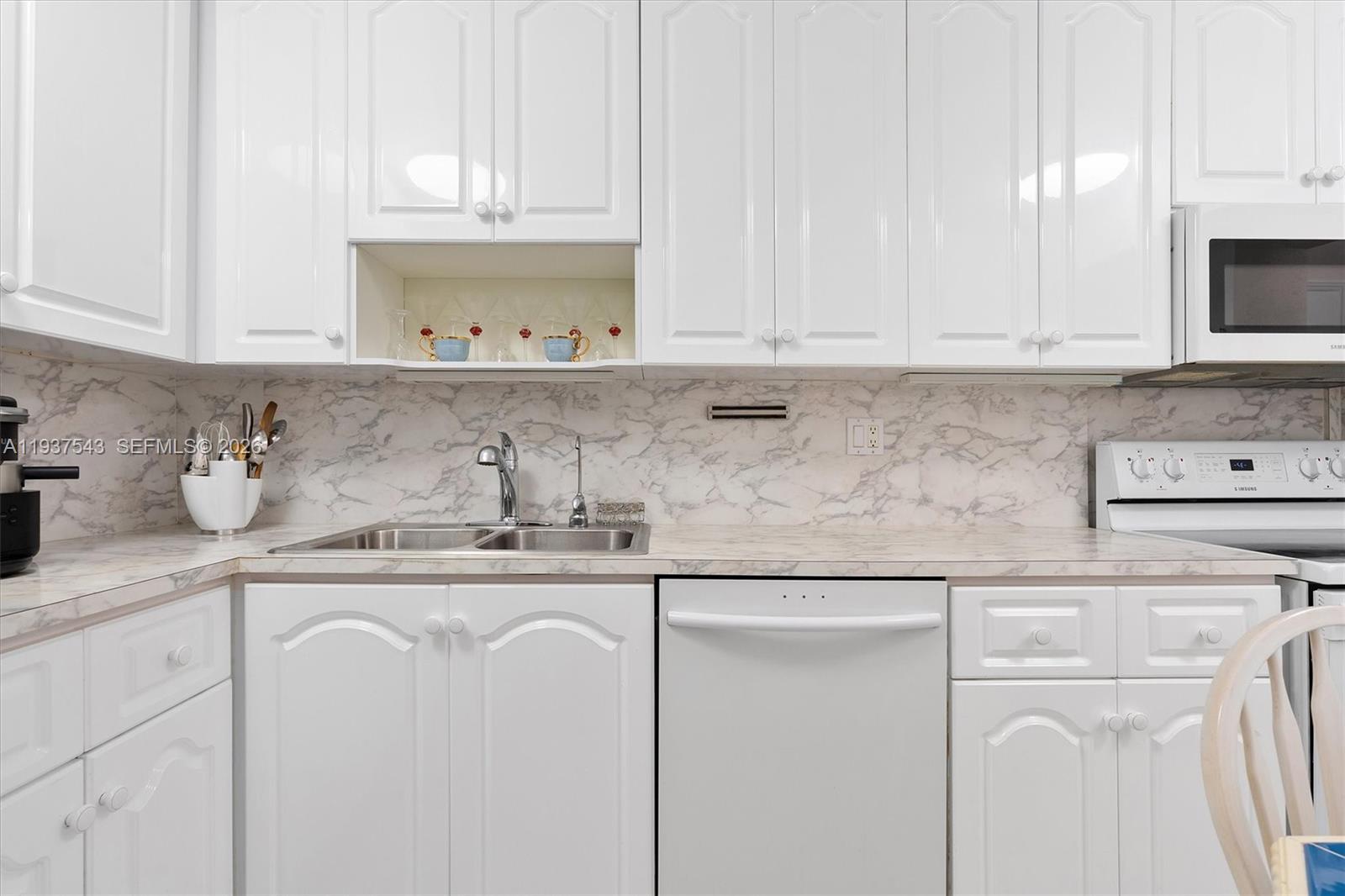 Photo of 1849 Ocean Dr  #1412, Hallandale Beach, Florida, 33009 - 