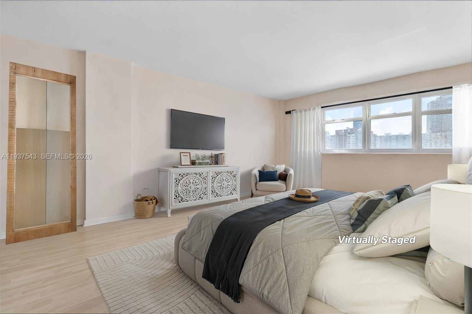 Photo of 1849 Ocean Dr  #1412, Hallandale Beach, Florida, 33009 - 