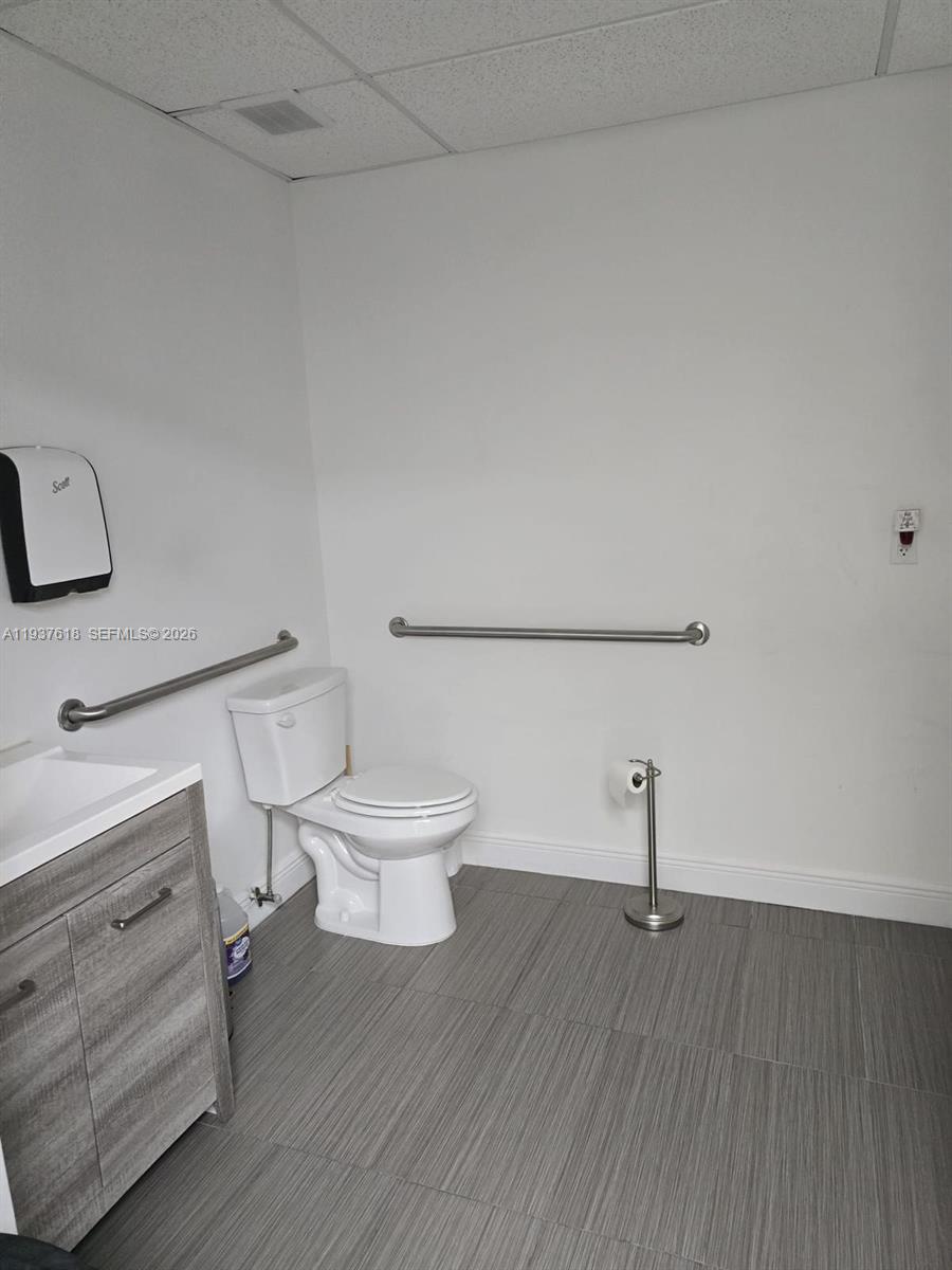   /   sq. ft. $ 2026-01-02 0 foto