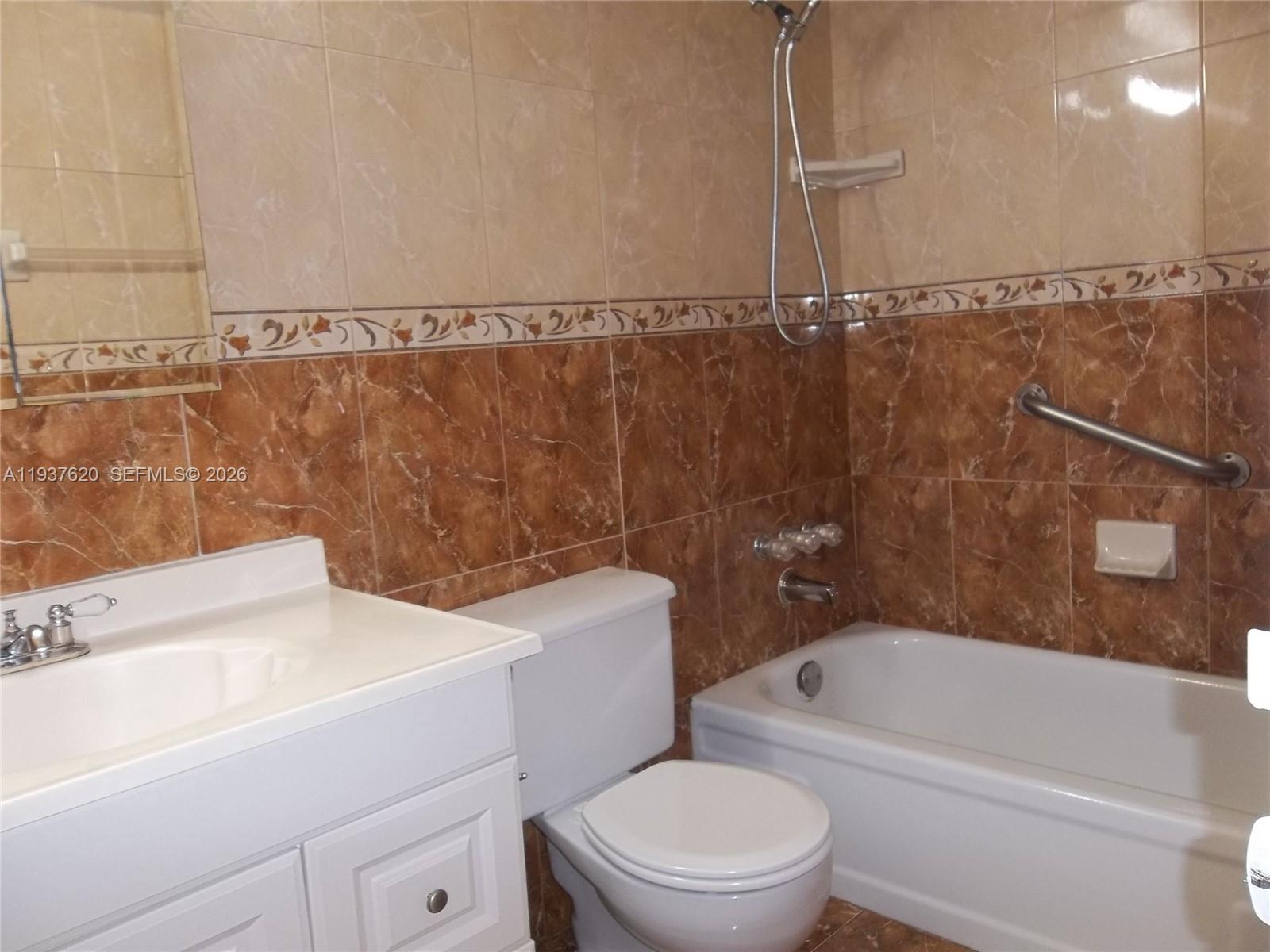 Photo of #305, Hallandale Beach, Florida, 33009 -