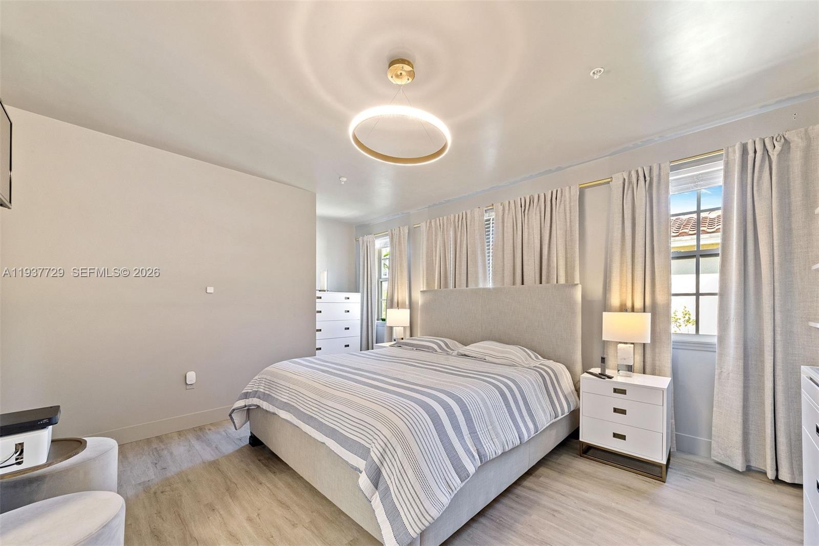 Photo of 2067 Ocean Dr (2067), Hallandale Beach, Florida, 33009 -