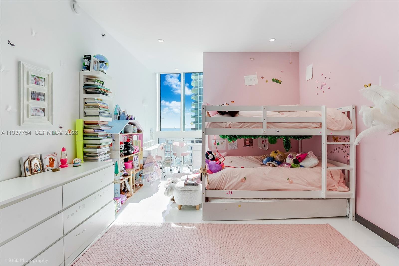 Ver detalles 2701 3 / 4 2768 sq. ft. $ 2026-01-02 0 foto