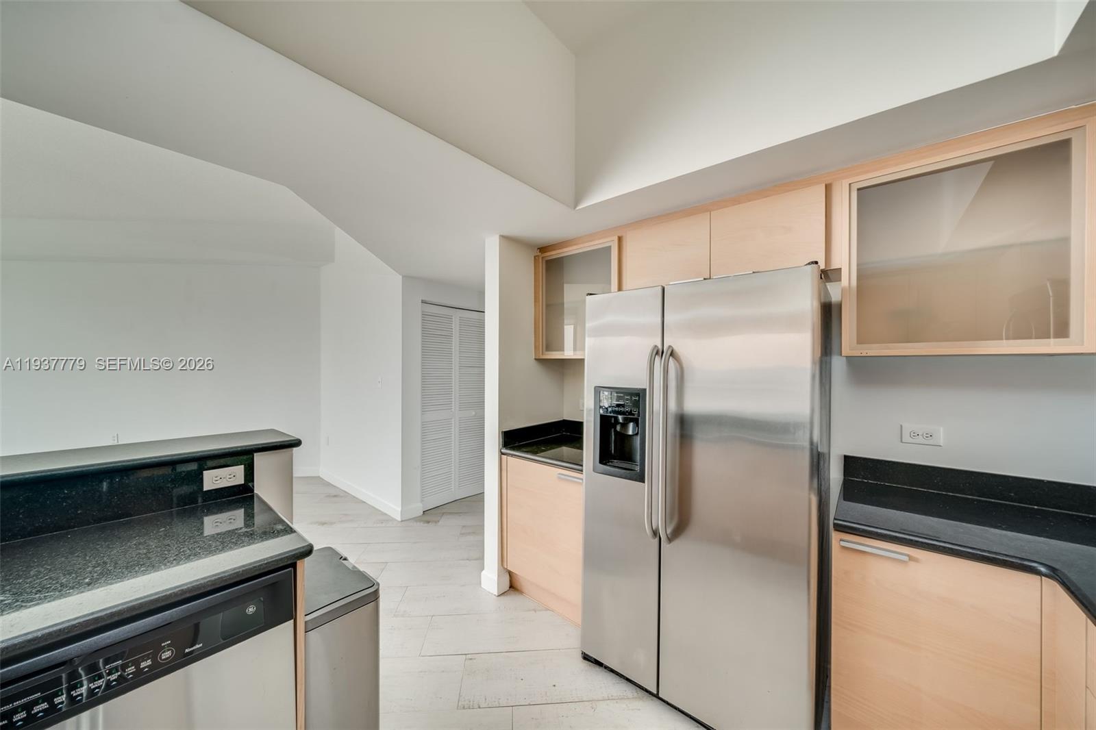 Photo of 140 Dixie Hwy  #1011, Hollywood, Florida, 33020 - 