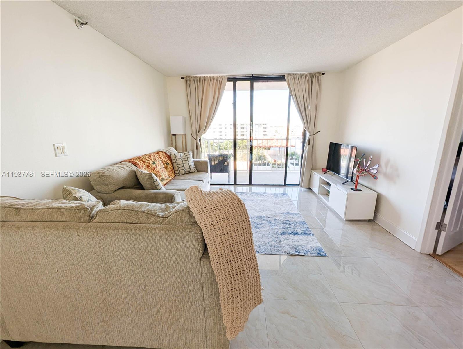 503 2 / 2 1008 sq. ft. $ 2026-01-02 0 foto