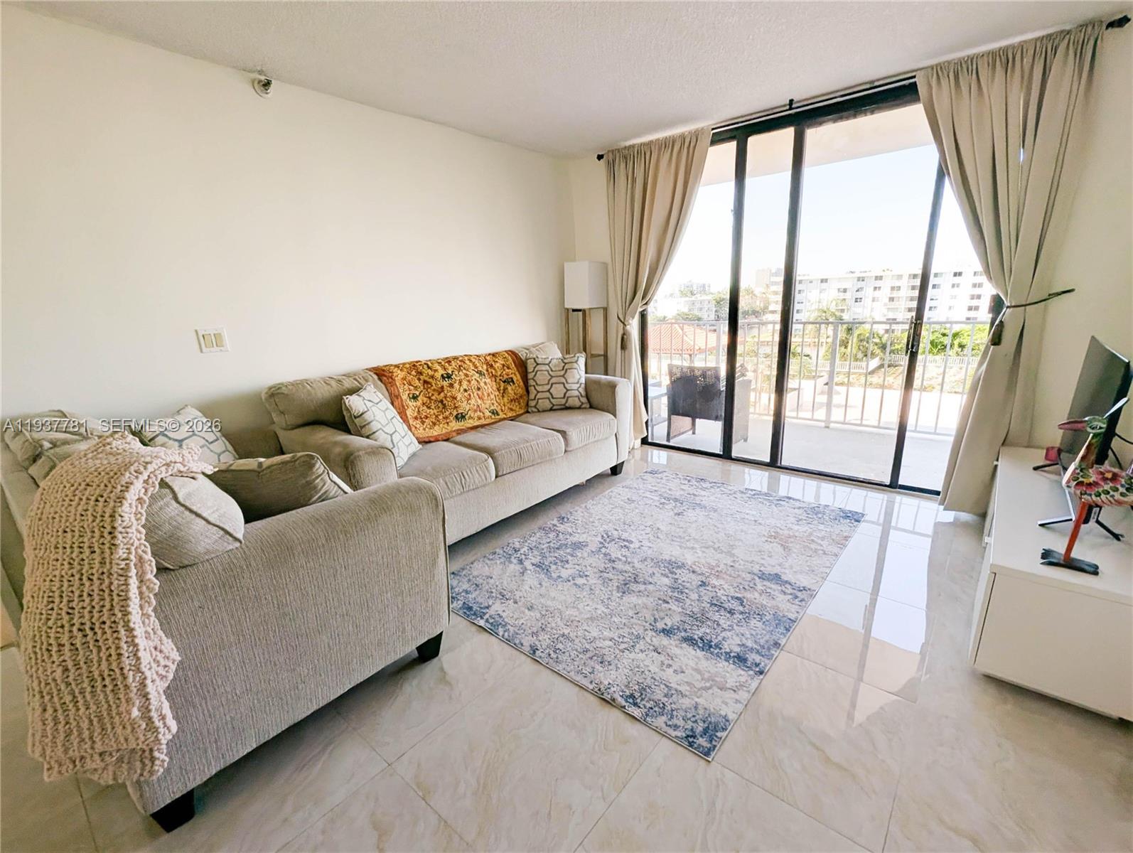 503 2 / 2 1008 sq. ft. $ 2026-01-02 0 foto