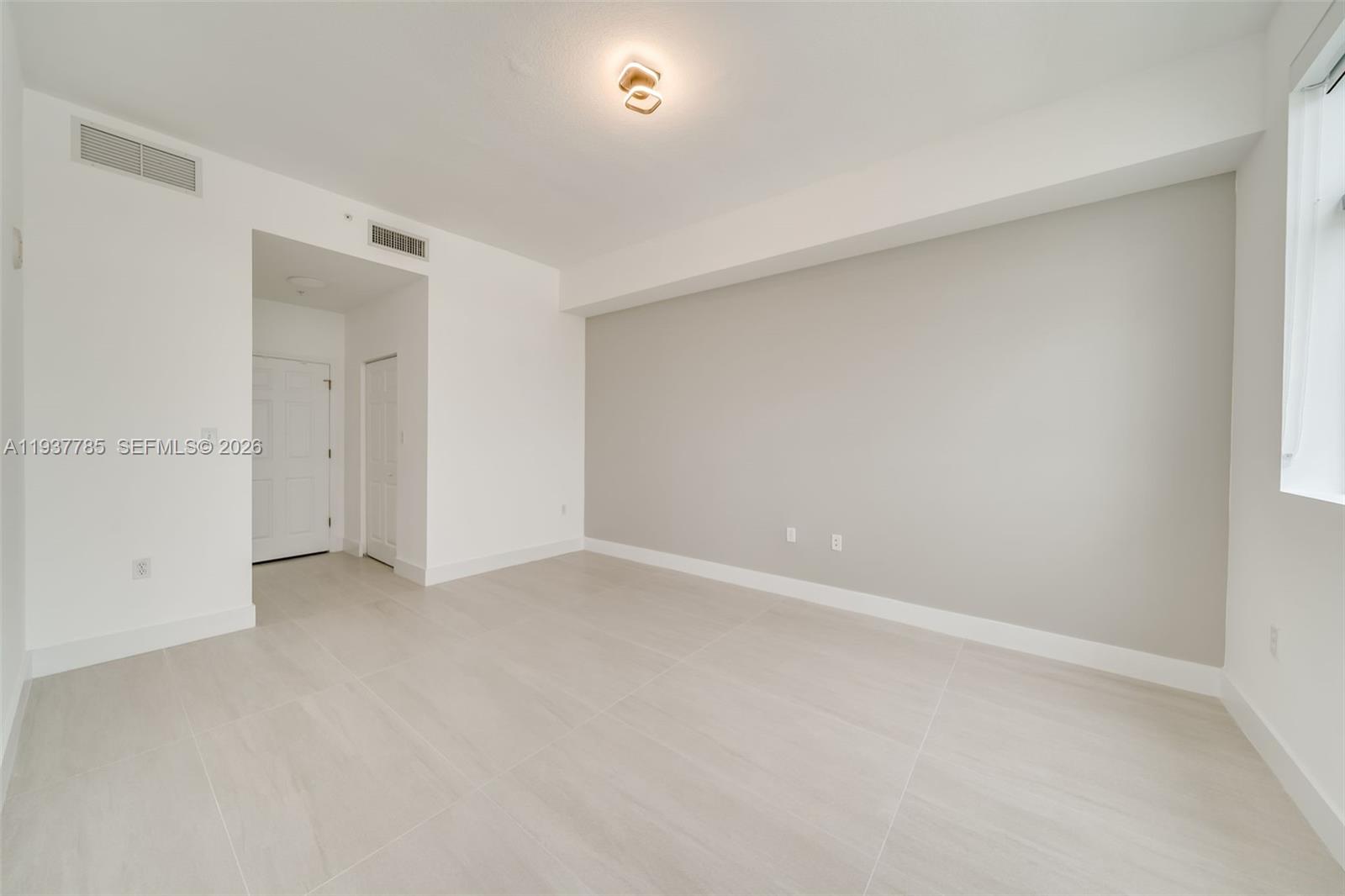 Photo of 140 Dixie Hwy  #1007, Hollywood, Florida, 33020 - 