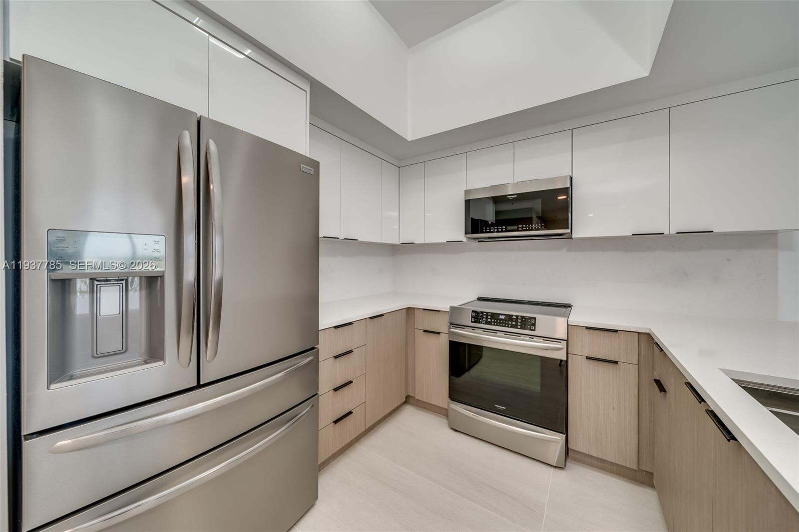 Photo of 140 Dixie Hwy  #1007, Hollywood, Florida, 33020 - 