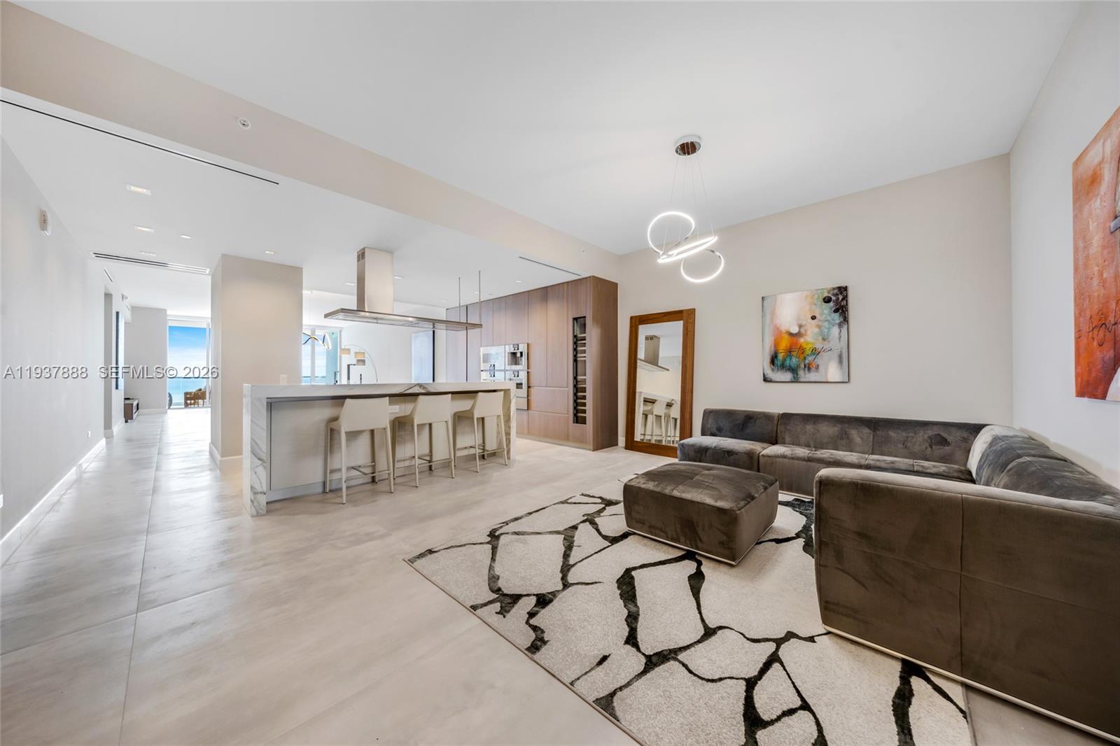 2502 3 / 5 2589 sq. ft. $ 2026-01-03 0 Photo