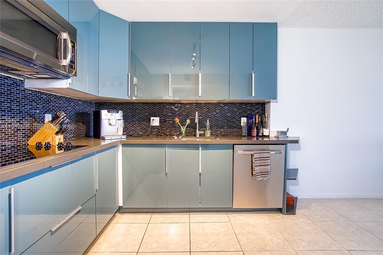 Photo of 2500 Parkview Dr  #911, Hallandale Beach, Florida, 33009 - 