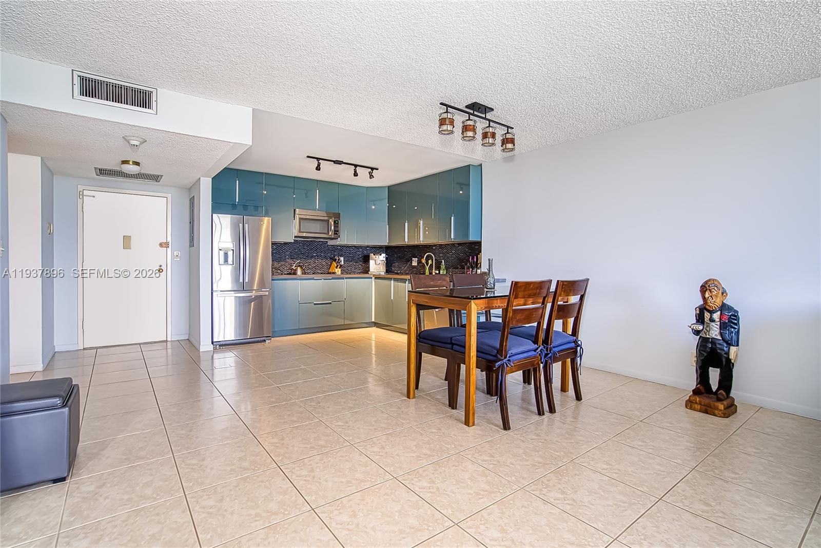 Photo of 2500 Parkview Dr  #911, Hallandale Beach, Florida, 33009 - 