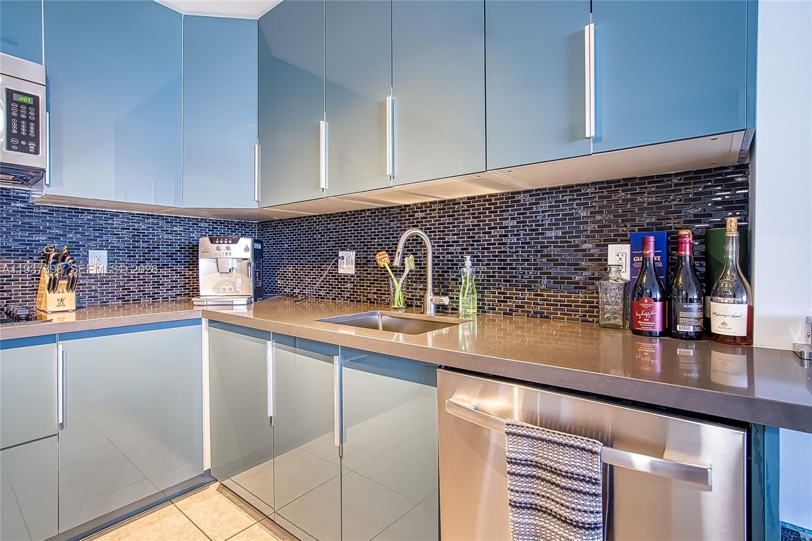 Photo of 2500 Parkview Dr  #911, Hallandale Beach, Florida, 33009 - 