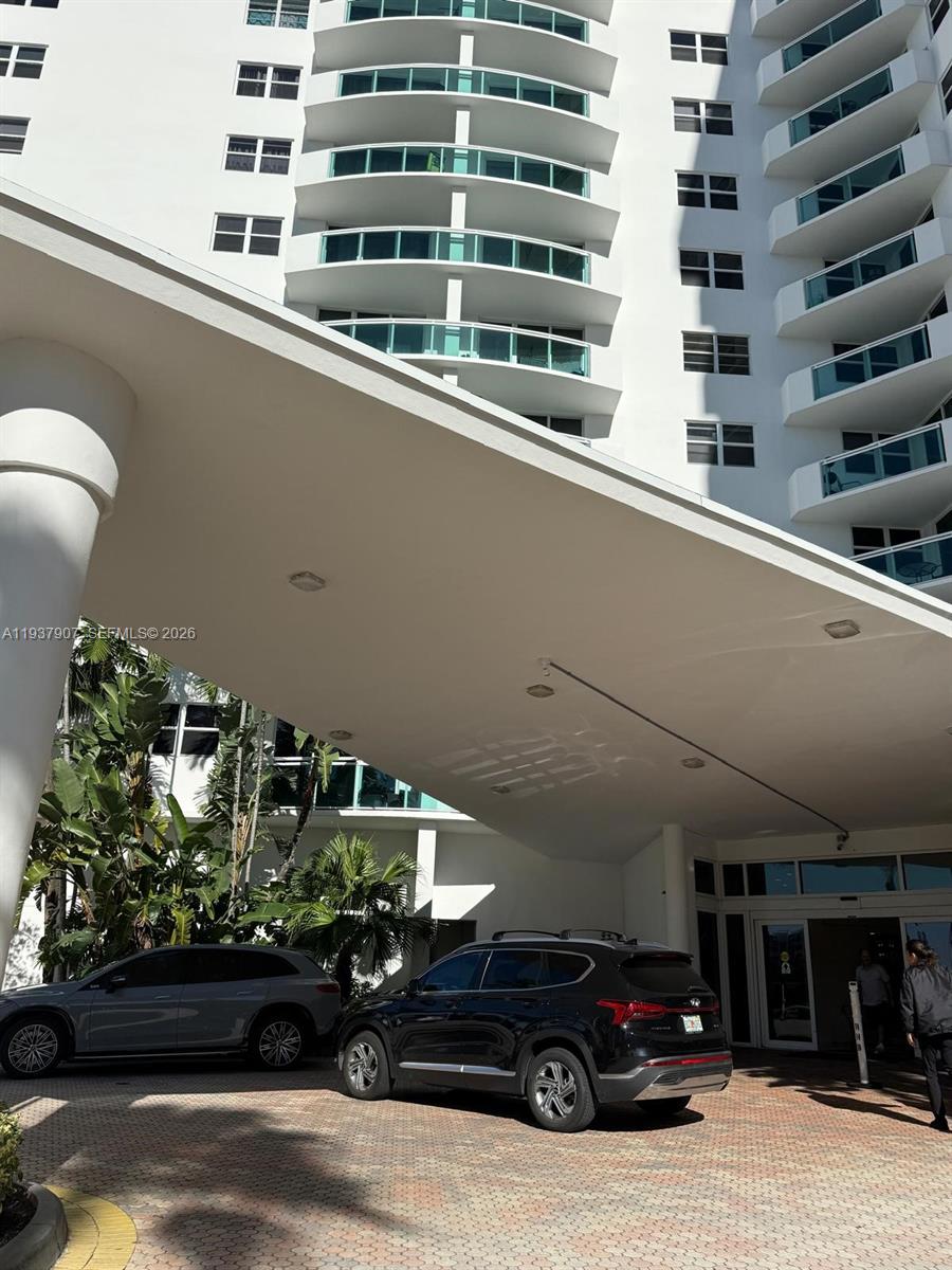 Photo of 3001 Ocean Dr #107, Hollywood, Florida, 33019 -