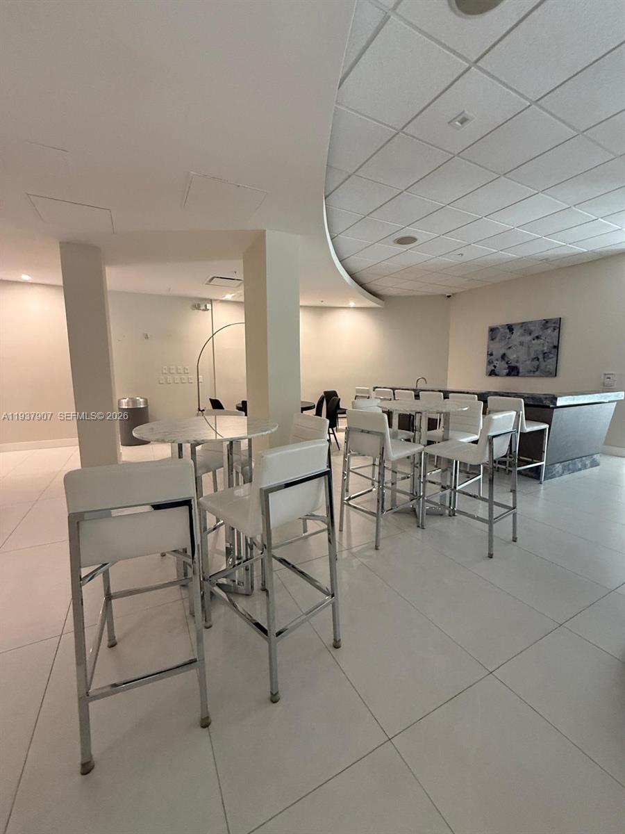 Photo of 3001 Ocean Dr #107, Hollywood, Florida, 33019 -