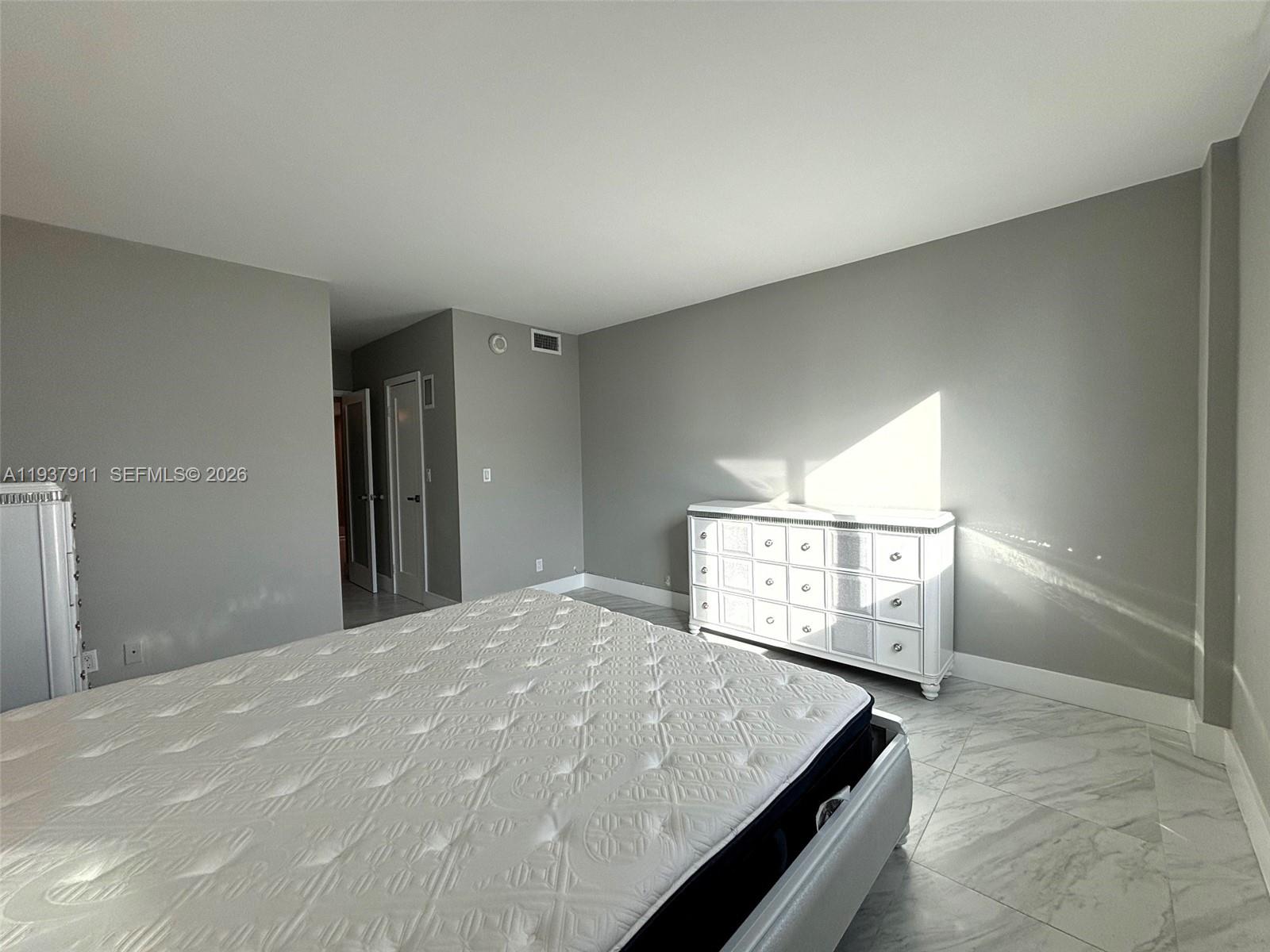 Photo of 19380 Collins Ave #914, Sunny Isles Beach, Florida, 33160 -