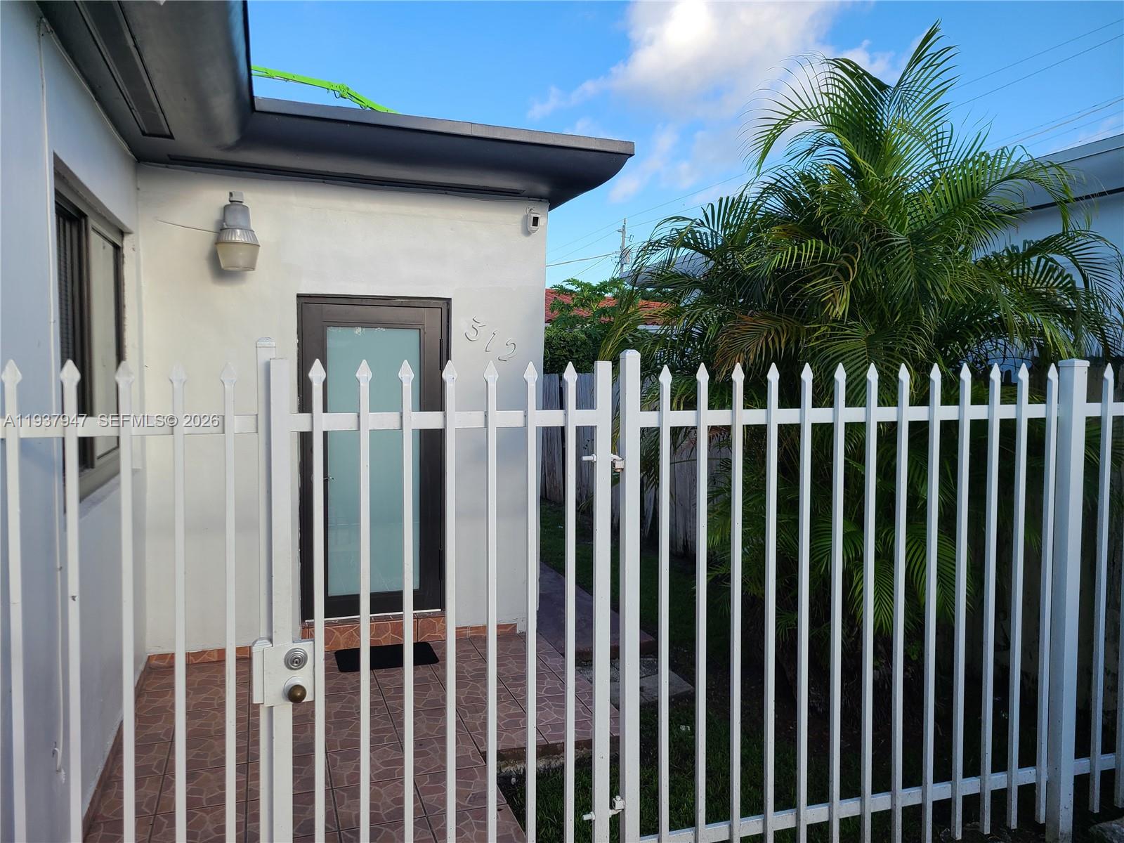   /  1758 кв.футов $ 2026-01-03 0 Фото