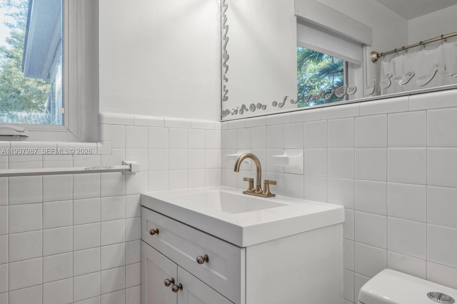   /   sq. ft. $ 2026-01-03 0 foto