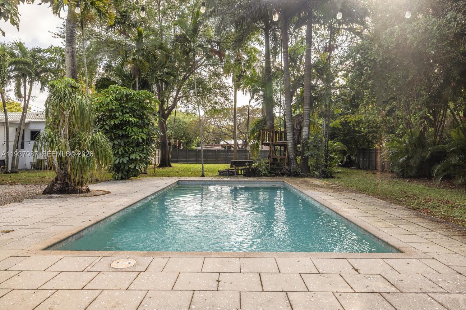   /   sq. ft. $ 2026-01-03 0 foto