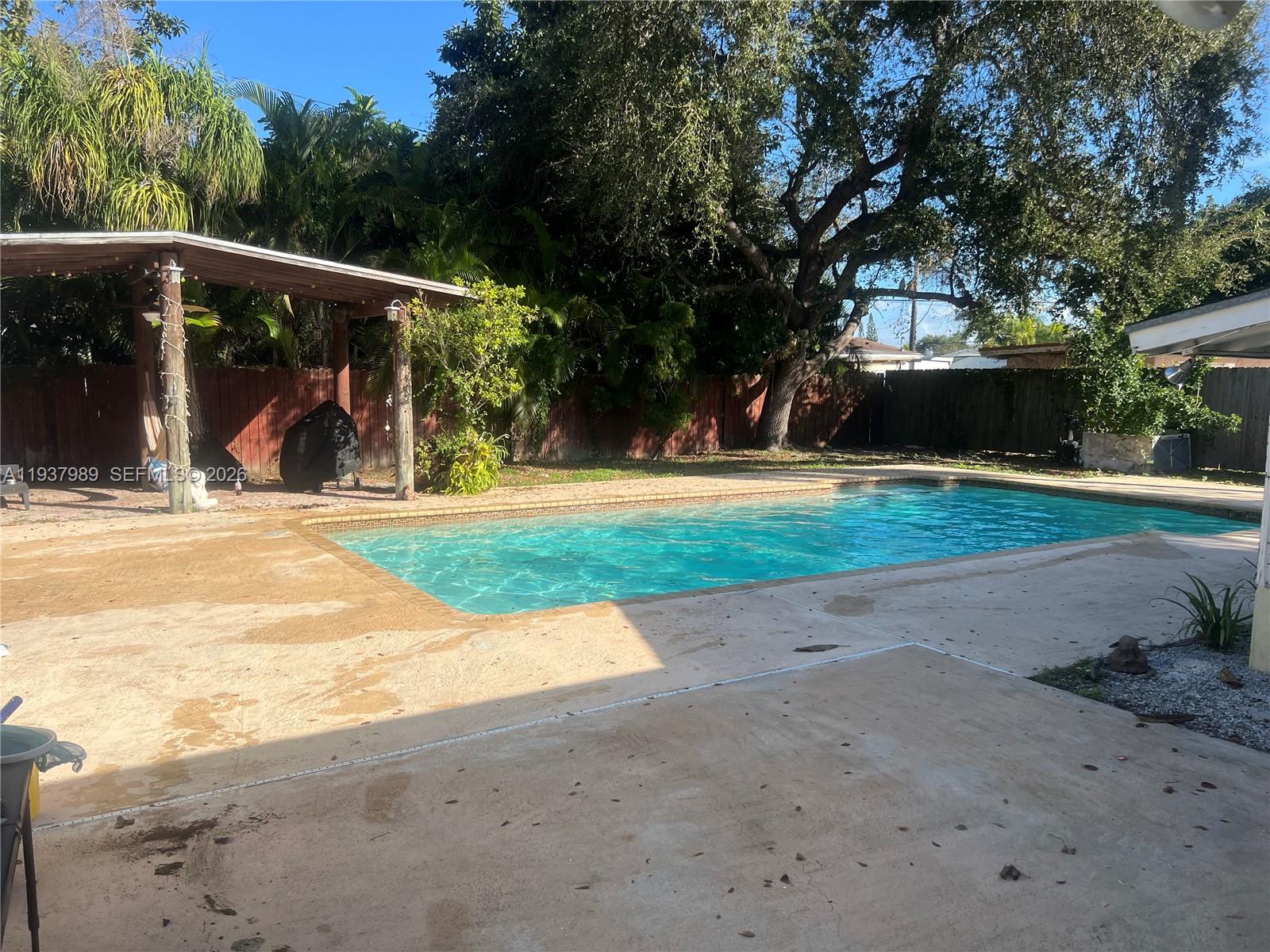 Ver detalles 9755 3 / 2 1404 sq. ft. $ 2026-01-03 0 foto