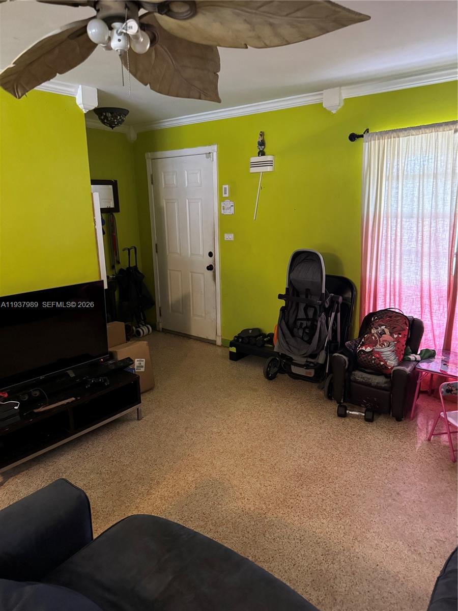 Ver detalles 9755 3 / 2 1404 sq. ft. $ 2026-01-03 0 foto