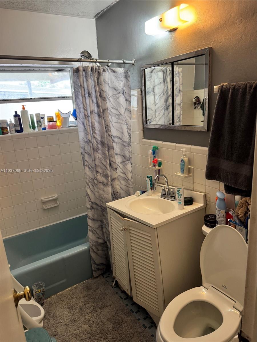 Ver detalles 9755 3 / 2 1404 sq. ft. $ 2026-01-03 0 foto