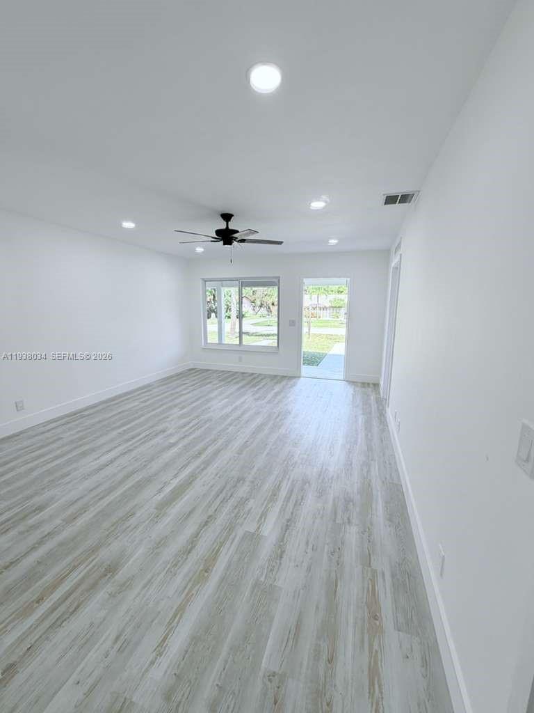   /  1566 кв.футов $ 2026-01-03 0 Фото