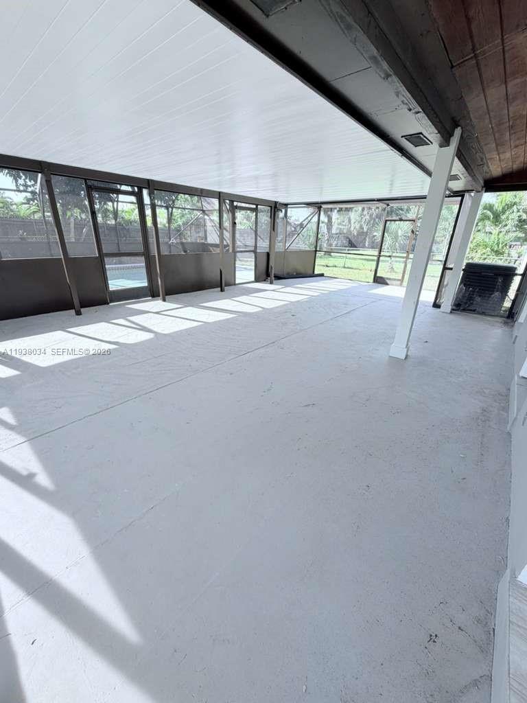   /  1566 кв.футов $ 2026-01-03 0 Фото