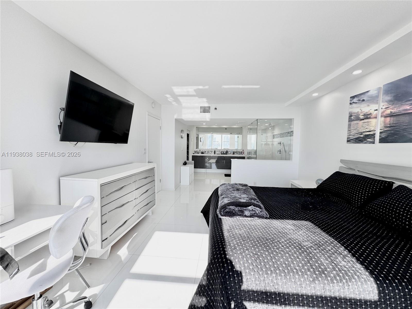 Photo of 3600 Mystic Pointe Dr  #1115, Aventura, Florida, 33180 - 