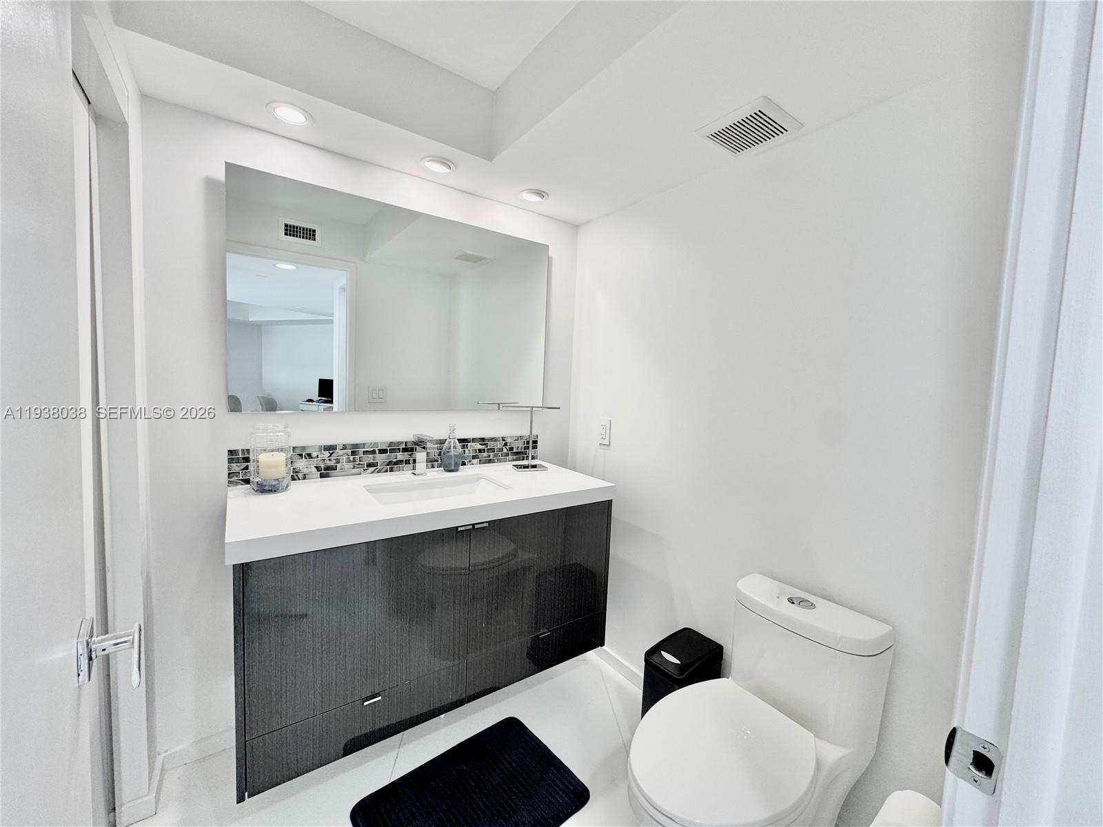 Photo of 3600 Mystic Pointe Dr  #1115, Aventura, Florida, 33180 - 