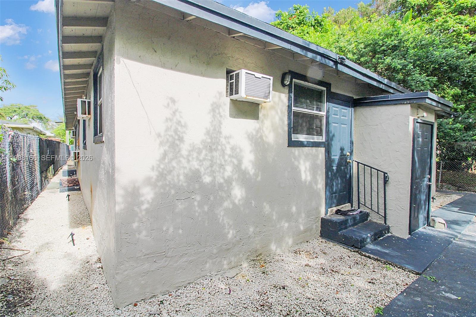   /  1980 sq. ft. $ 2026-01-04 0 foto