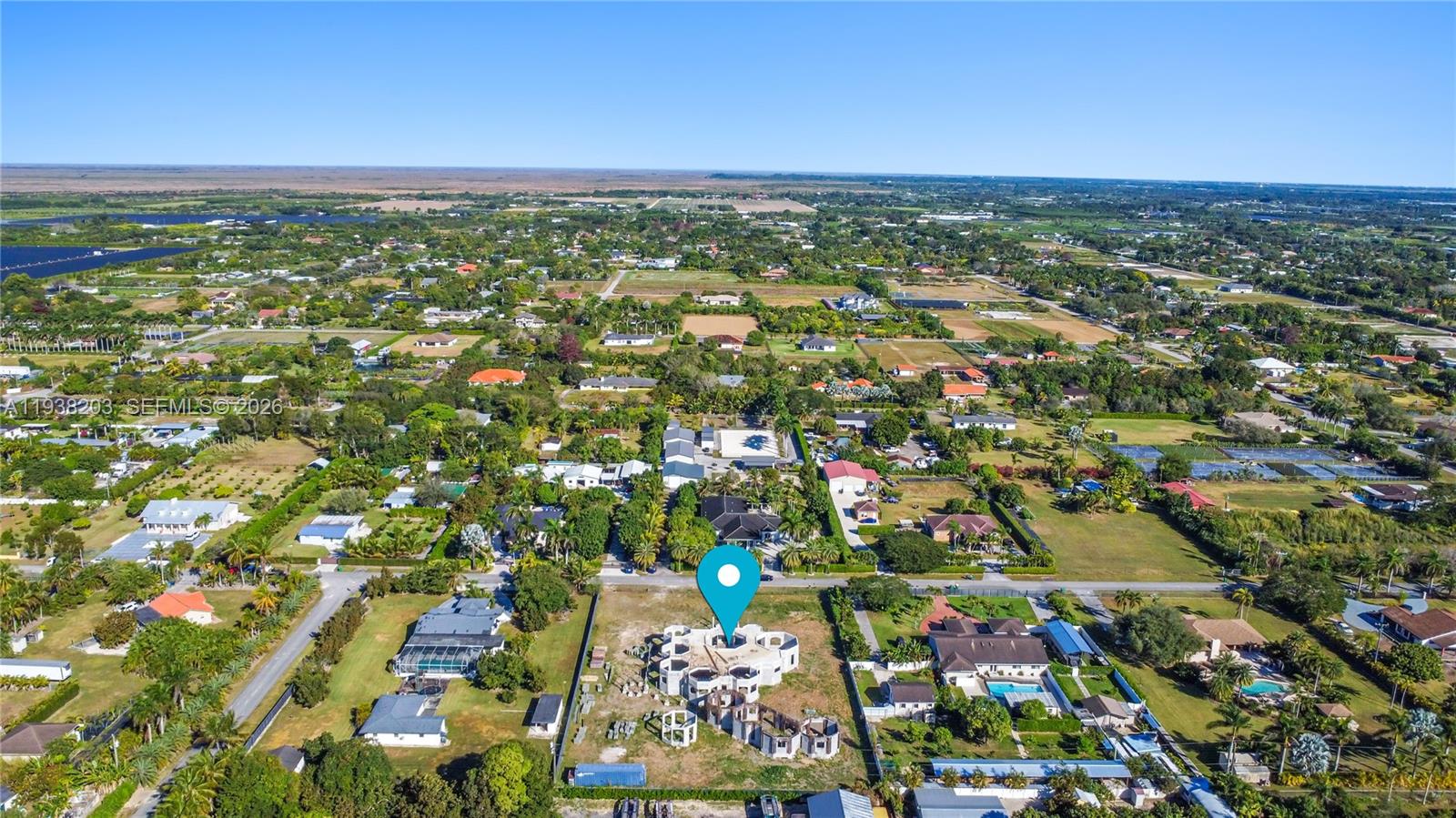   /   sq. ft. $ 2026-01-04 0 foto