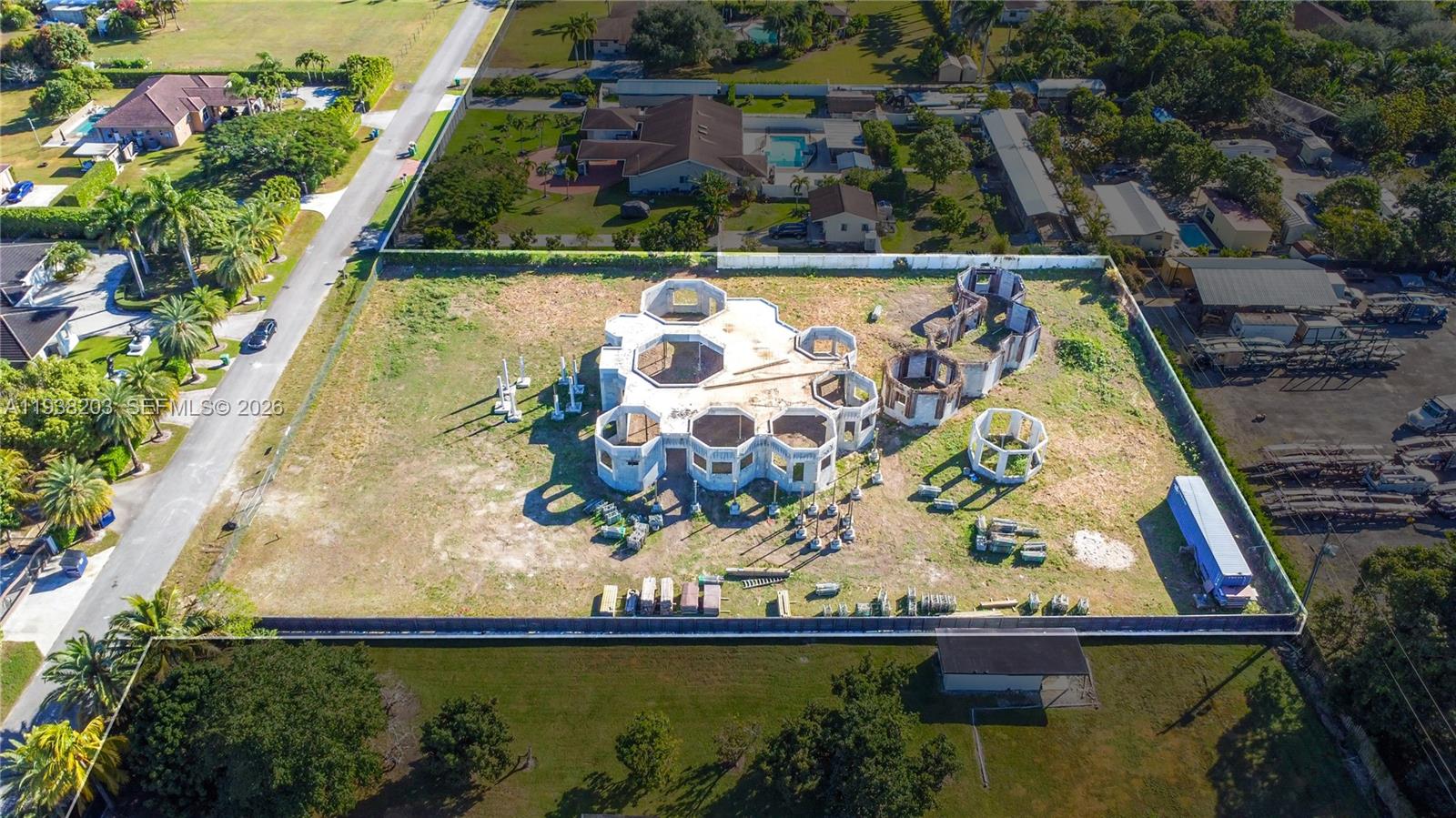   /   sq. ft. $ 2026-01-04 0 foto