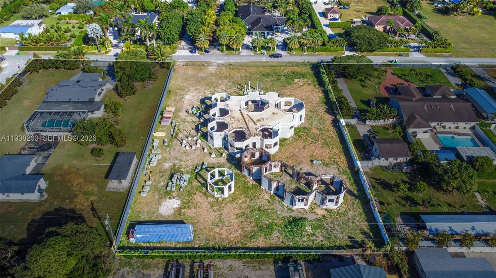   /   sq. ft. $ 2026-01-04 0 foto